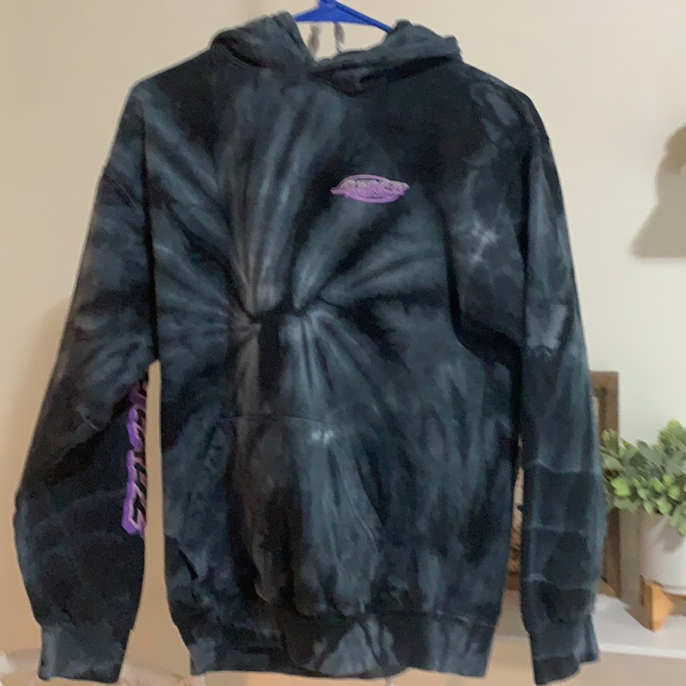 black santa cruz hoodie